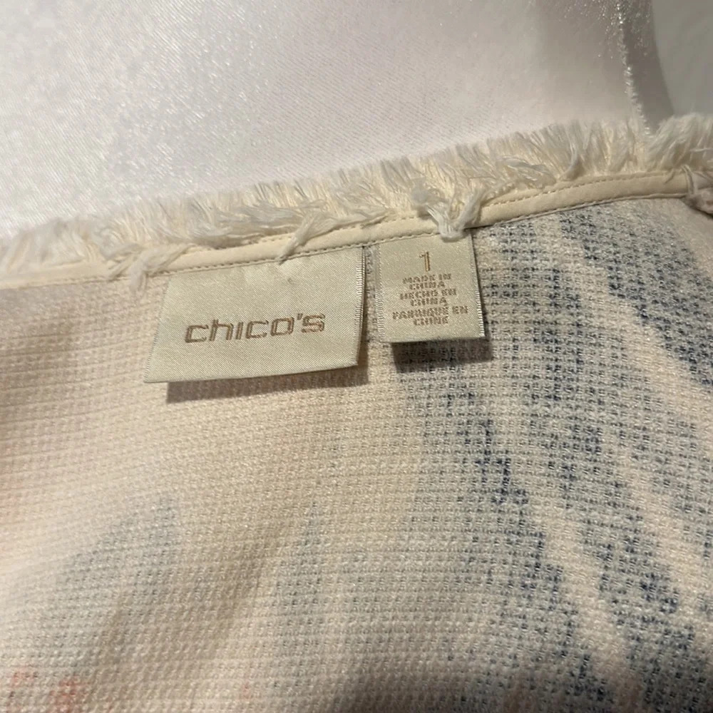 Chico’s watercolor print textured jacket size 1 - Picture 8 of 9
